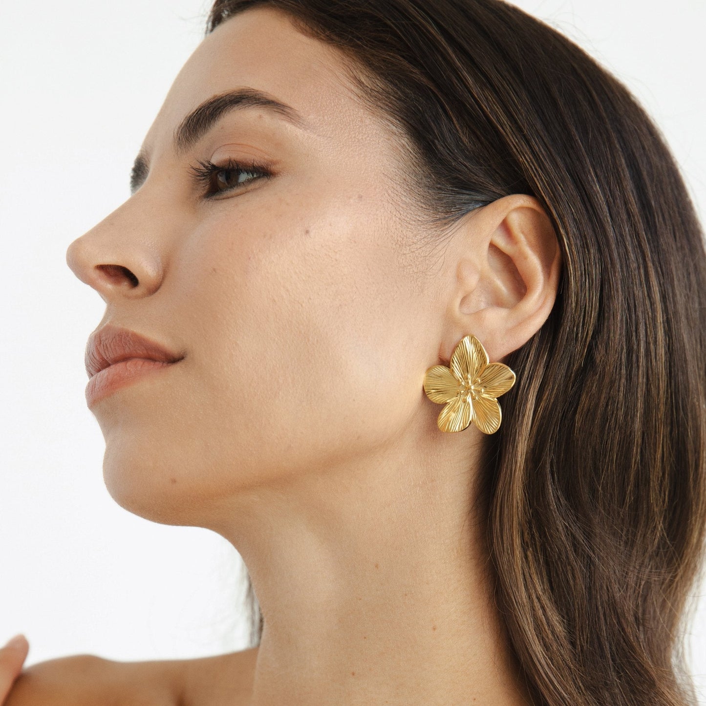 Pendientes flor dorados