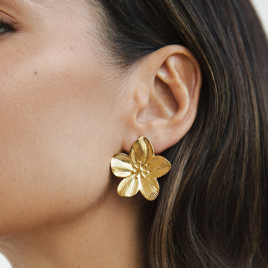 Pendientes flor dorados