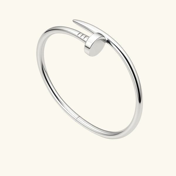 Clavo de elegancia dorado