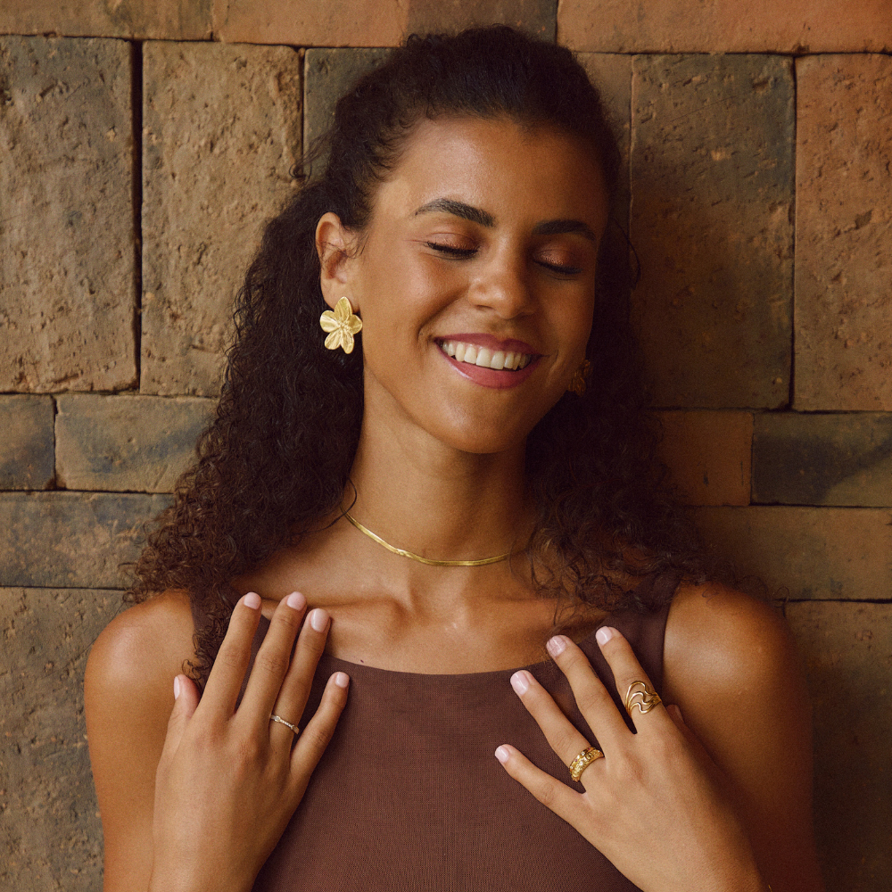 Pendientes flor dorados