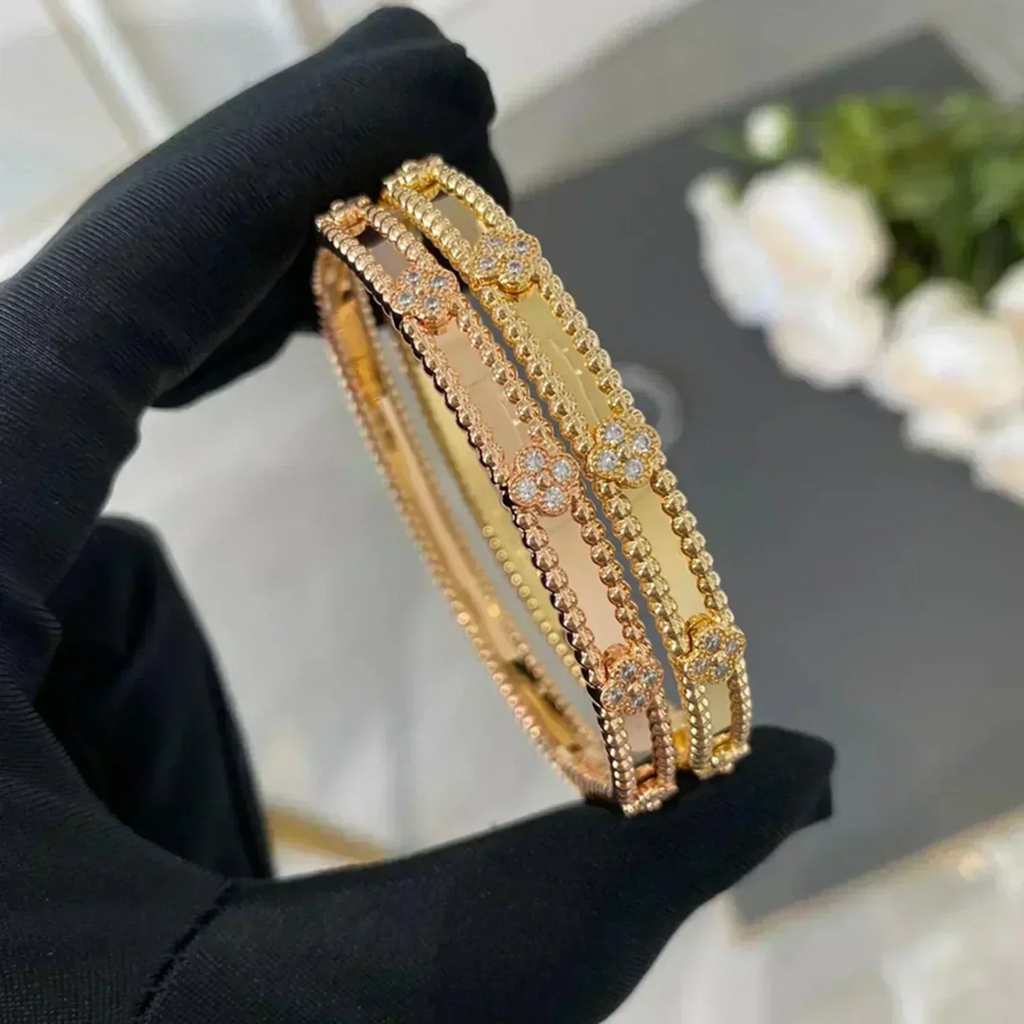 Pulsera de trébol de 4 mm con diamantes